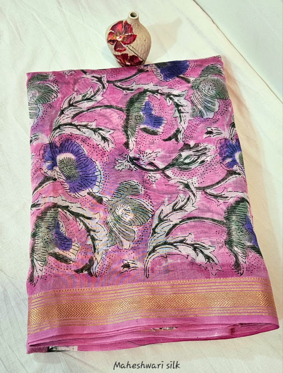 Gulaabi Flora Handblock Printed Maheshwari Silk Saree